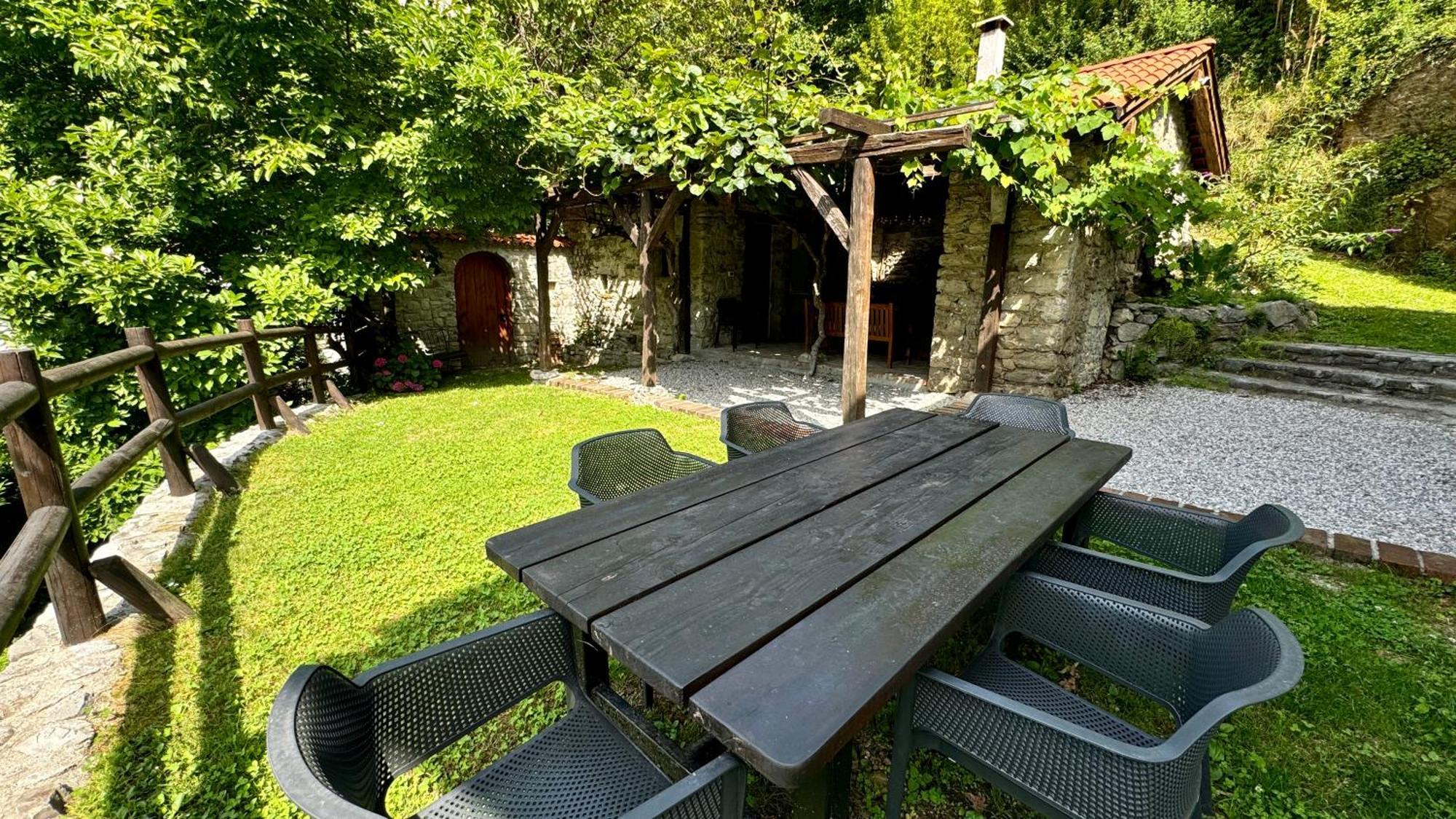 Kuninez, Holiday Home With Summer Kitchen Most na Soči Exterior foto